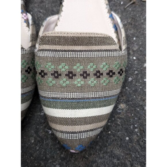 Isaac Mizrahi New York Green & Beige Patterned Flats - Picture 5 of 12